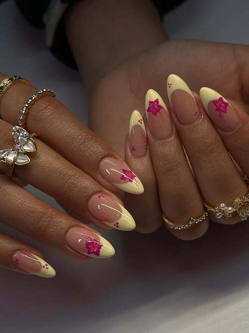 august nails